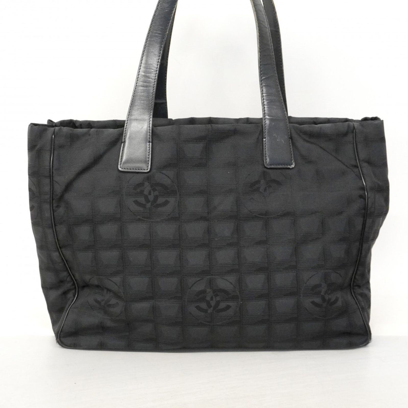 シャネル(Chanel) シャネル トートバッグ ニュートラベル ナイロン 