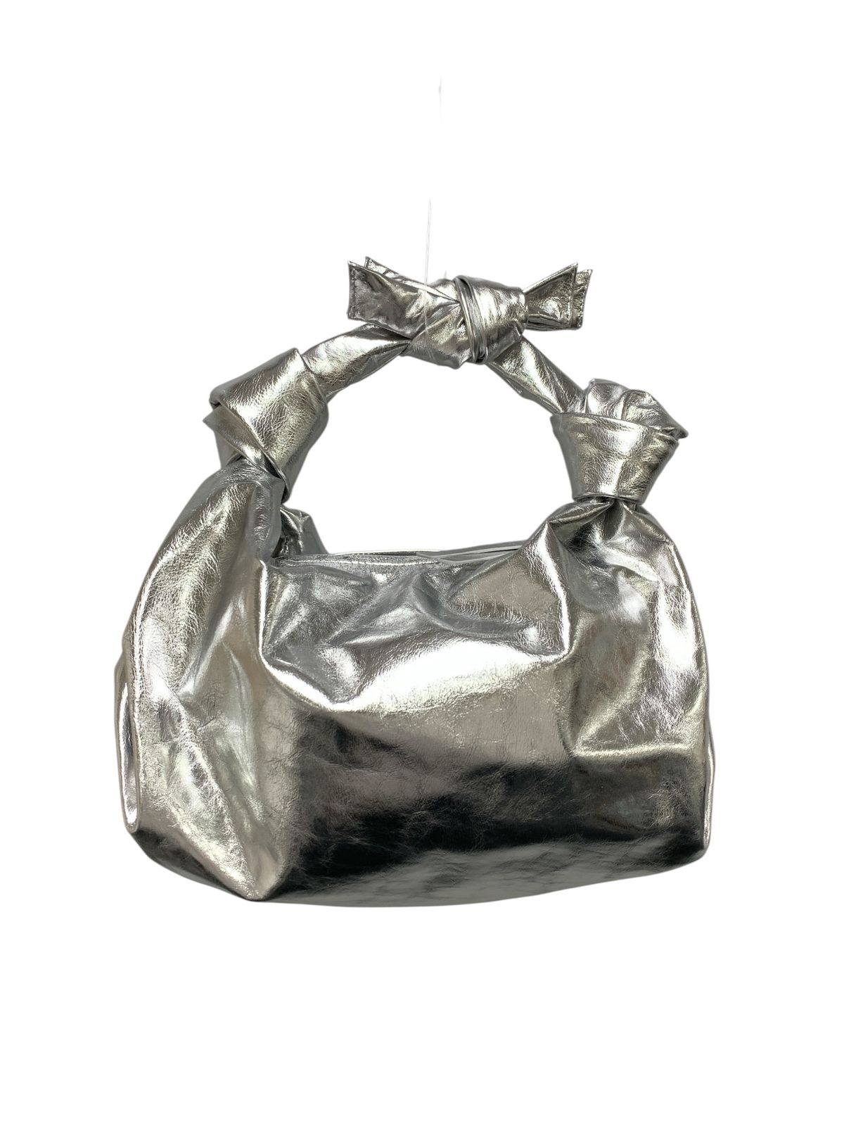 オーエムエムオー METALLIC KNOT LEATHER BAG 882621906101 ハンドバッグ シルバー ITTSSPUJUDAQ