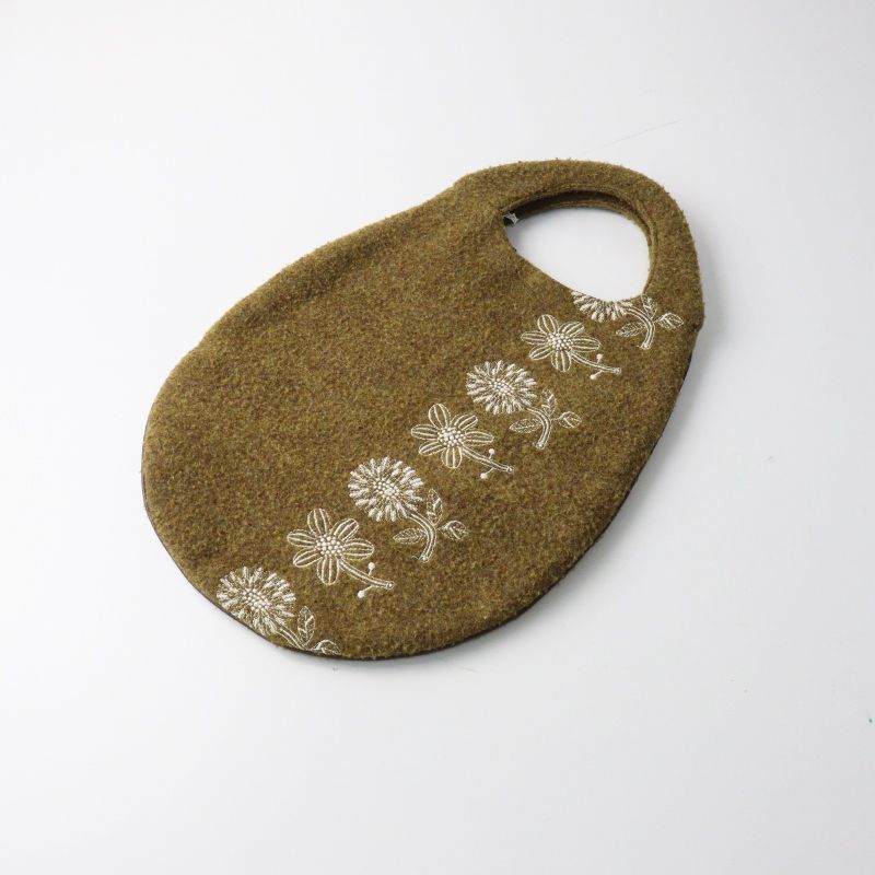 美品 ミナペルホネン mina perhonen tori-to-hana エッグバッグ ウール 刺繍 カーキ／小物 カバン 鞄【2400014963243】 9,112円