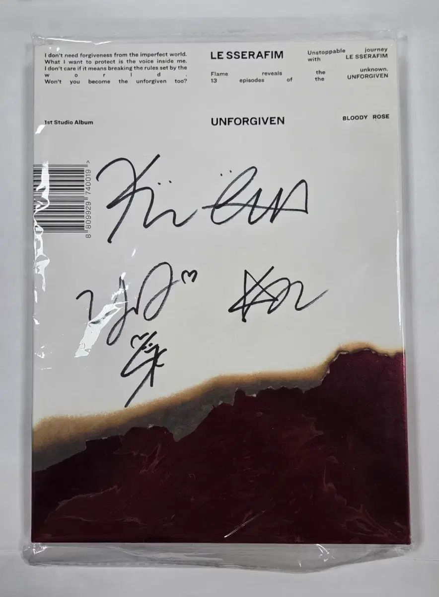 LE SSERAFIM（ルセラフィム） UNFORGIVEN サイン入り アルバム
