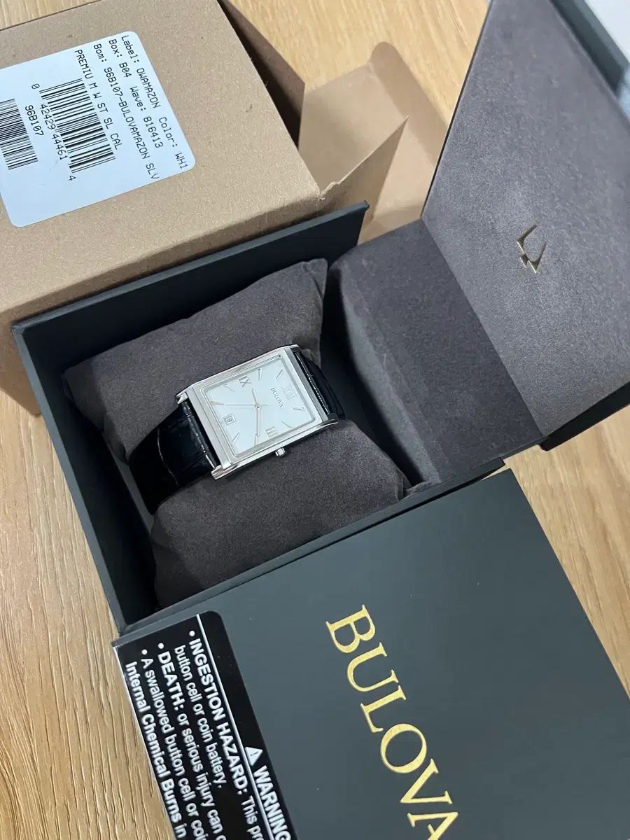 BULOVA ブローバ 96B107 ウォッチ シルバー スクエア クオーツ