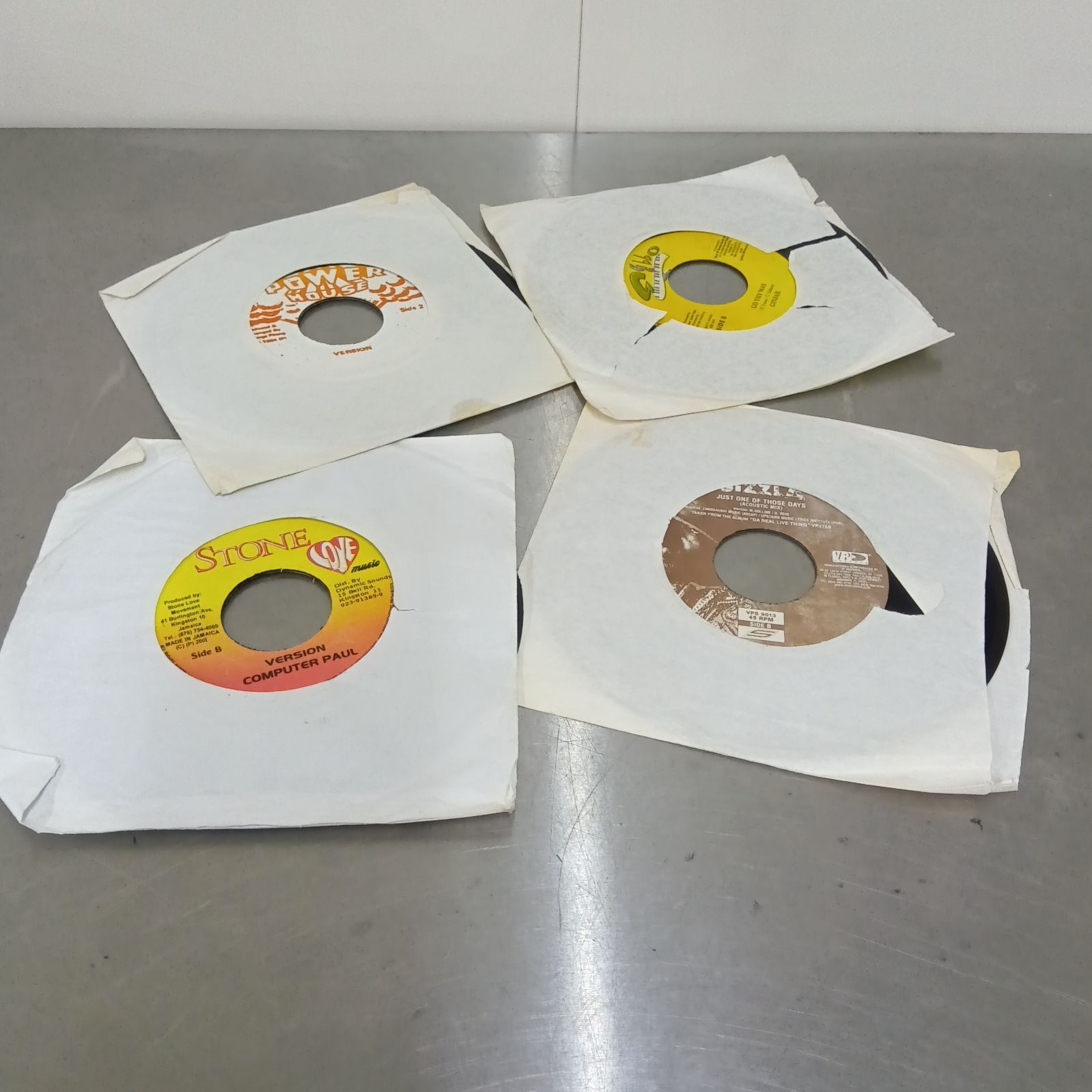 レゲエ レコード シングル 4枚セット ⑨ reggae 7inchi vinyl - メルカリ レゲエ レコード シングル 4枚セット ⑨ reggae 7inchi vinyl - メルカリ