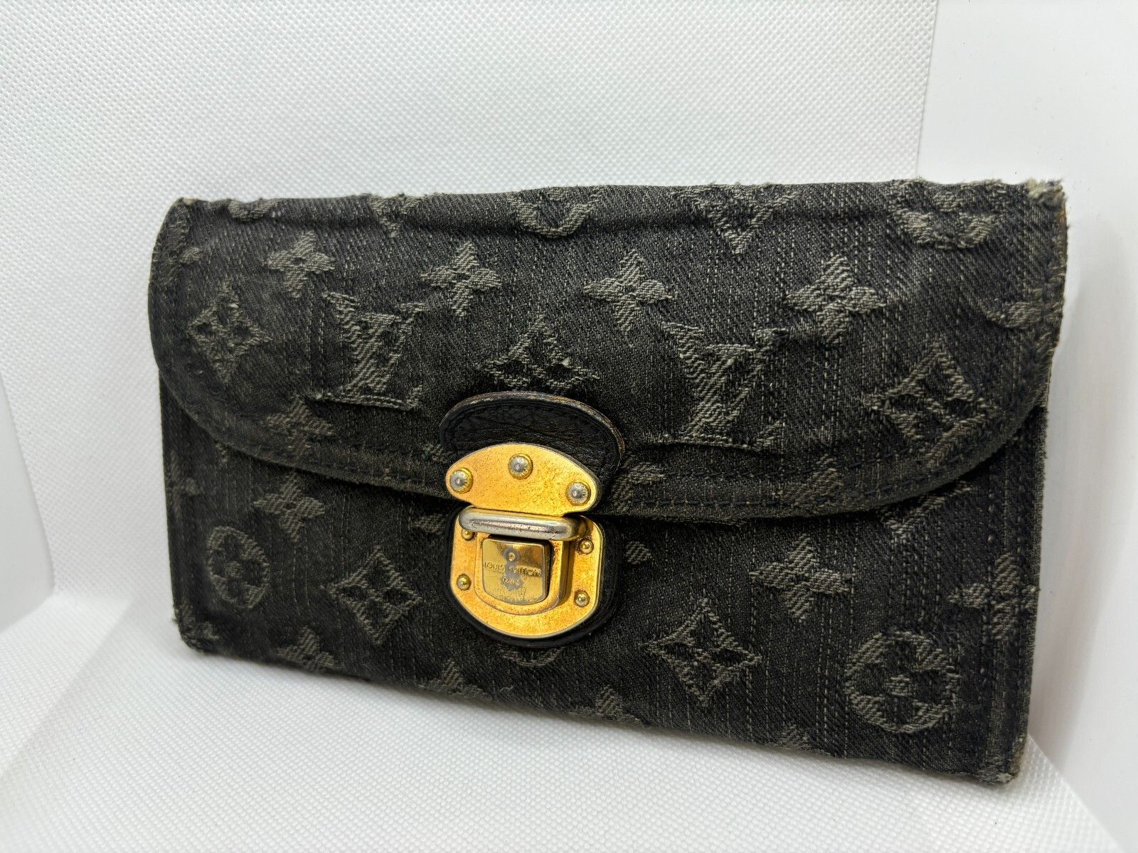Louis Vuitton Women's Wallet, Monogram Denim