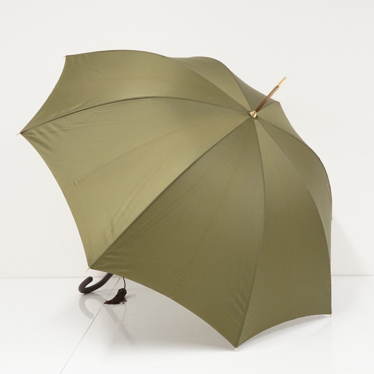 傘 HANWAY ハンウェイ USED美品 Couturier クチュリエ タッセル付き カーキ 無地 シンプル UV 日本製 58cm S3921
