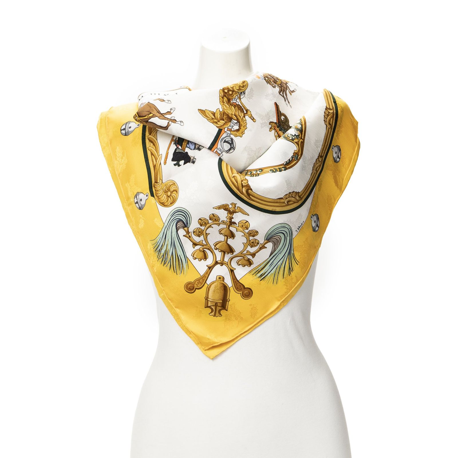 [中古] HERMES エルメススカーフ黄色、アイボリー、茶色100% ジャカードシルクA
