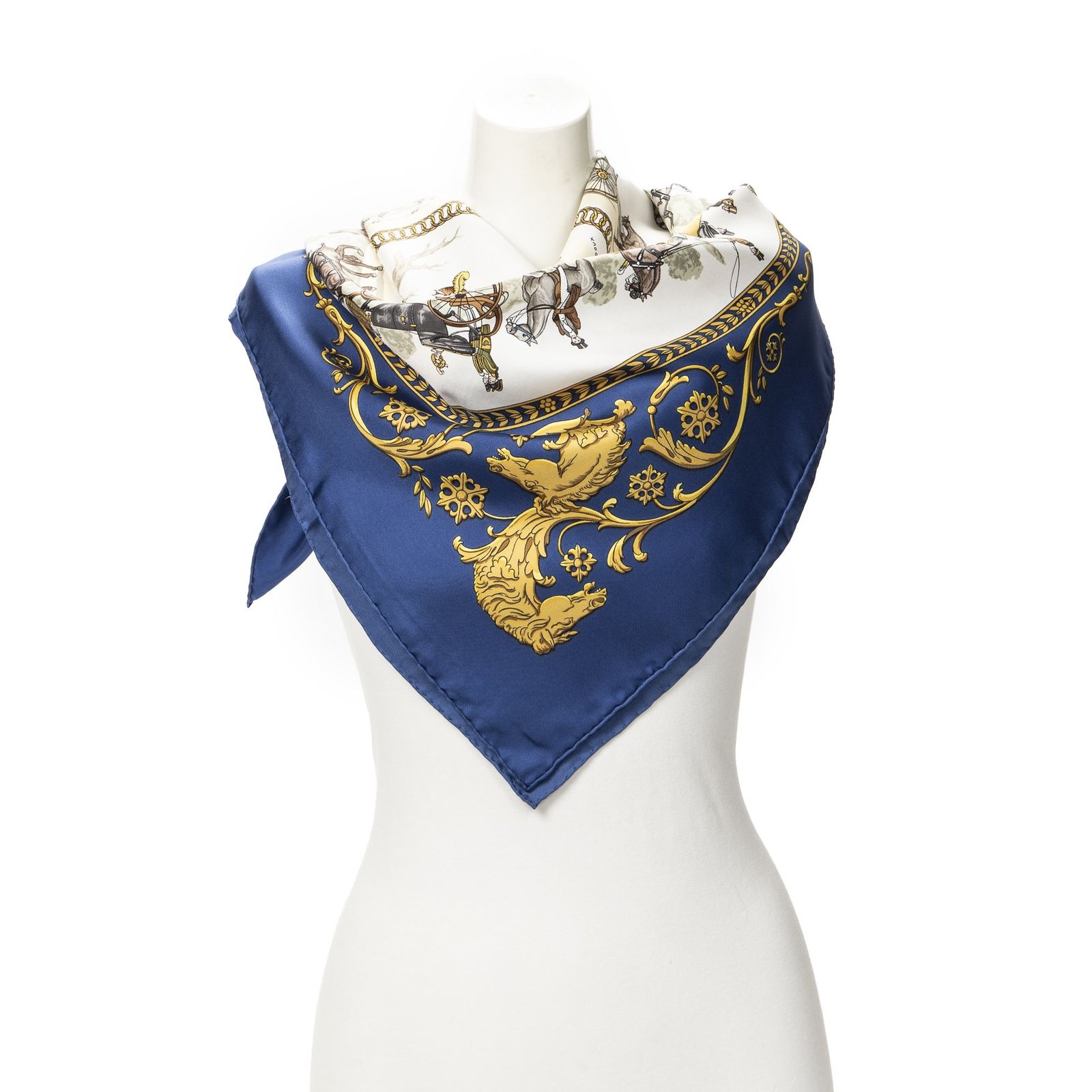 [中古] HERMES エルメススカーフブルー/アイボリー/ゴールド100% ツイルシルクA