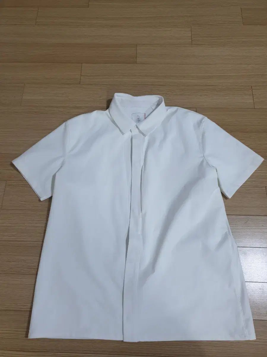 ナイキ ドライフィット シャツ 半袖