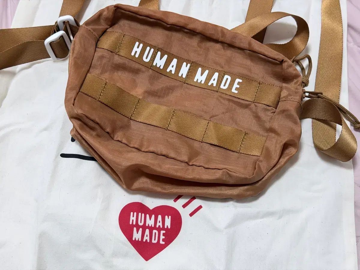 HUMAN MADE(ヒューマンメイド) パッカブル ライト ポーチバッグ ショルダーバッグ