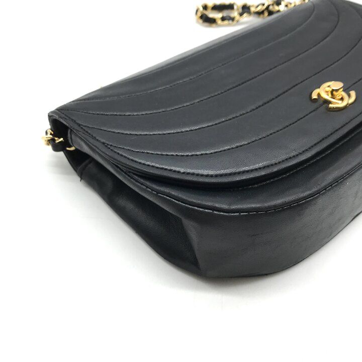良品 CHANEL シャネル ココマーク ラムスキン ハーフムーン ターン 