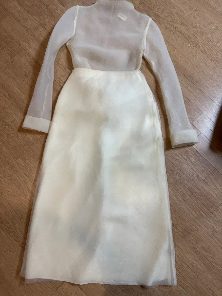 chou chou オーガンザ シースルー セットアップ
