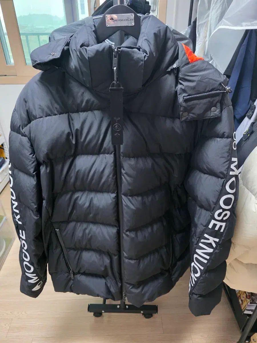 MOOSE KNUCKLES ムースナックルズ 腕 ロゴ ブラック ダウン xl