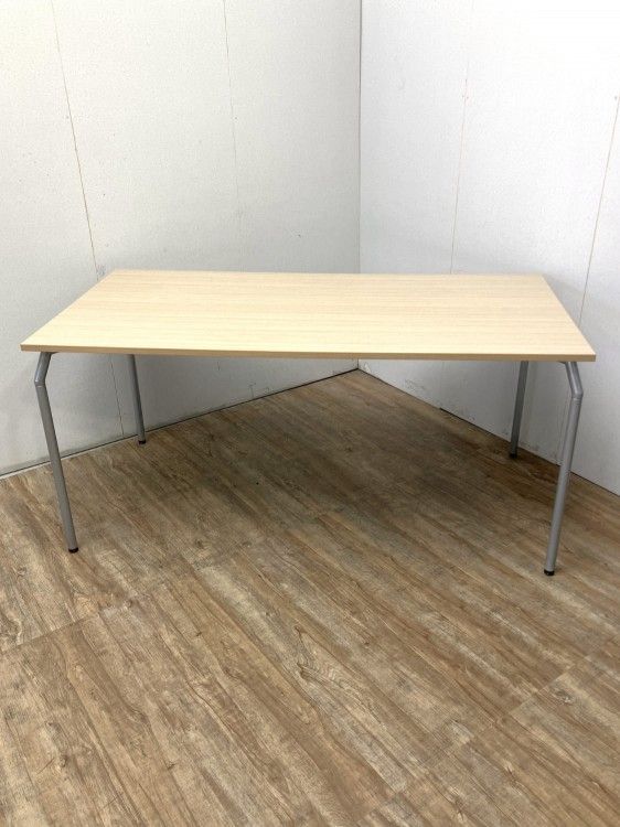 【中古品】イトーキ オルノシリーズ 1500ミーティングテーブル ナチュラル