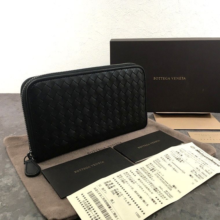 送料込み！ 極美品 BOTTEGAVENETA ジップウォレット ブラック 総イントレチャート 箱付き 218