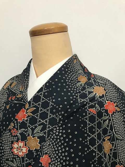 【中古】Mサイズ 小紋 化繊 錆御納戸色地に桜模様