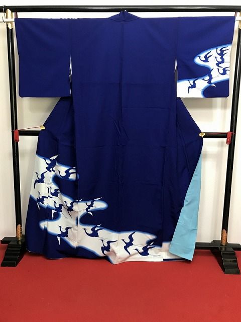 【中古】Mサイズ 踊り用 化繊 濃紺地に飛鶴模様