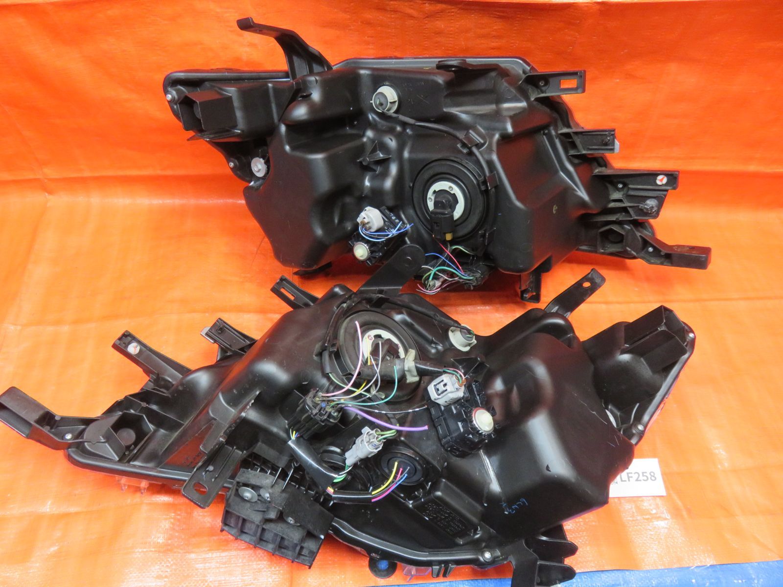 LF258* 点灯OK 日産 セレナ HFC26/後期 ヘッドライト LED ヘッドランプ 