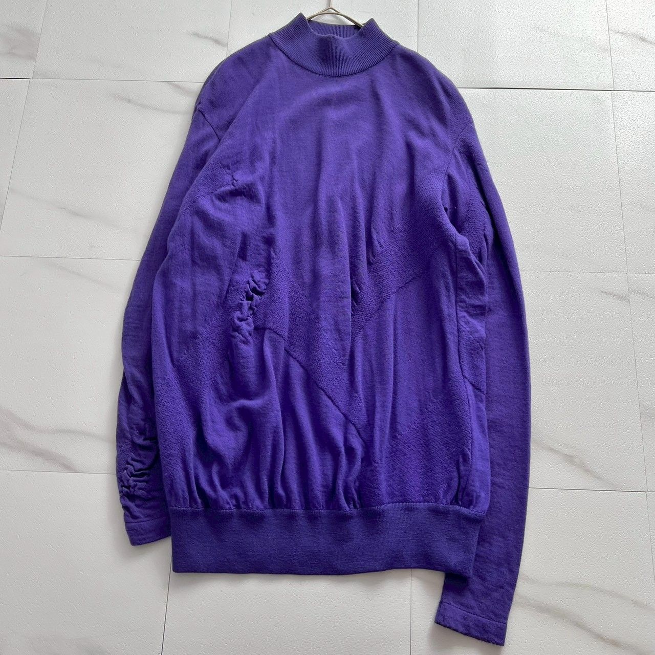 ISSEY MIYAKE アシンメトリーニット ※汚れ有 激レア✨ISSEY MIYAKE イッセイミヤケ 80S 筆タグ エンボス加工