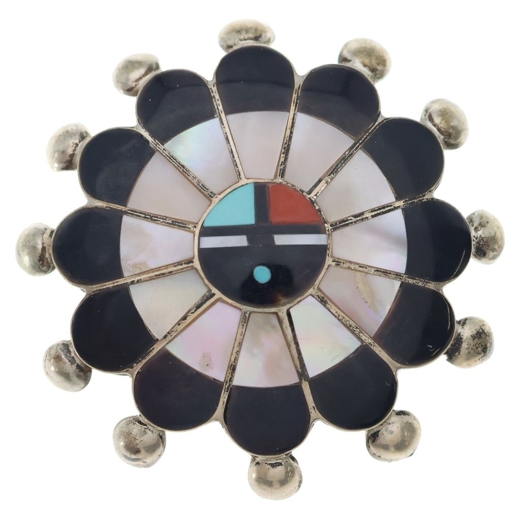 INDIAN JEWELRY (インディアンジュエリー) ZUNI Pauline Lonjose ズニ族 ポーリンロンジョセ サンフェイス インレイワーク ブローチ ペンダントトップ シルバー/マルチ