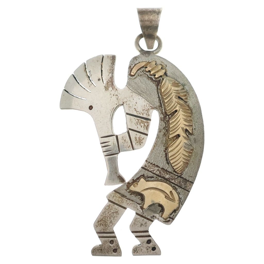 INDIAN JEWELRY (インディアンジュエリー) NAVAJO Randall Begay ナバホ族 ランダルビゲイ ココペリフェザー ペンダントトップ シルバー