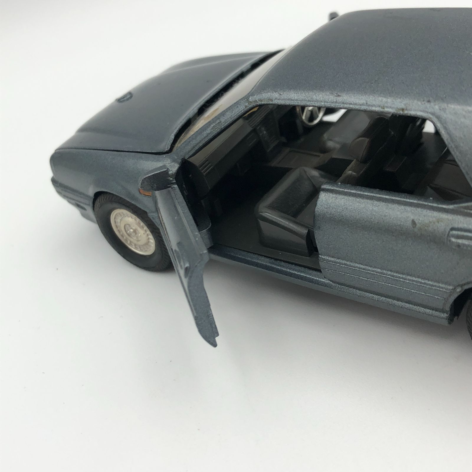 ヨネザワ ダイヤペット 日産 シーマ 1988 モデルカー ミニカー #i00158