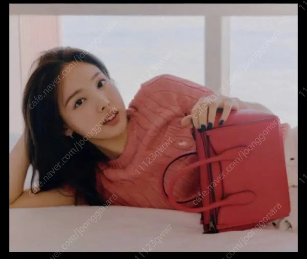 ポロ ナヨン(NAYEON) 半袖 カシミア TIME the CASHMERE