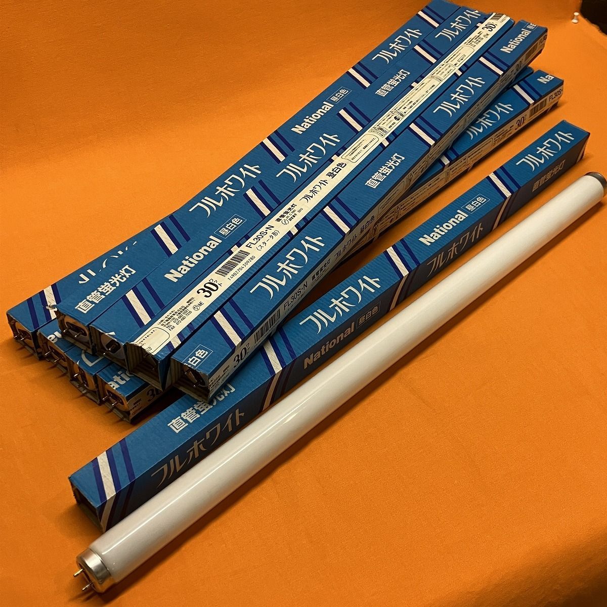 National蛍光灯照明器具　屋外用　9セット LEDTS-41083M-LS9 || 非常用照明器具 東芝 直管形LEDベースライト 電池