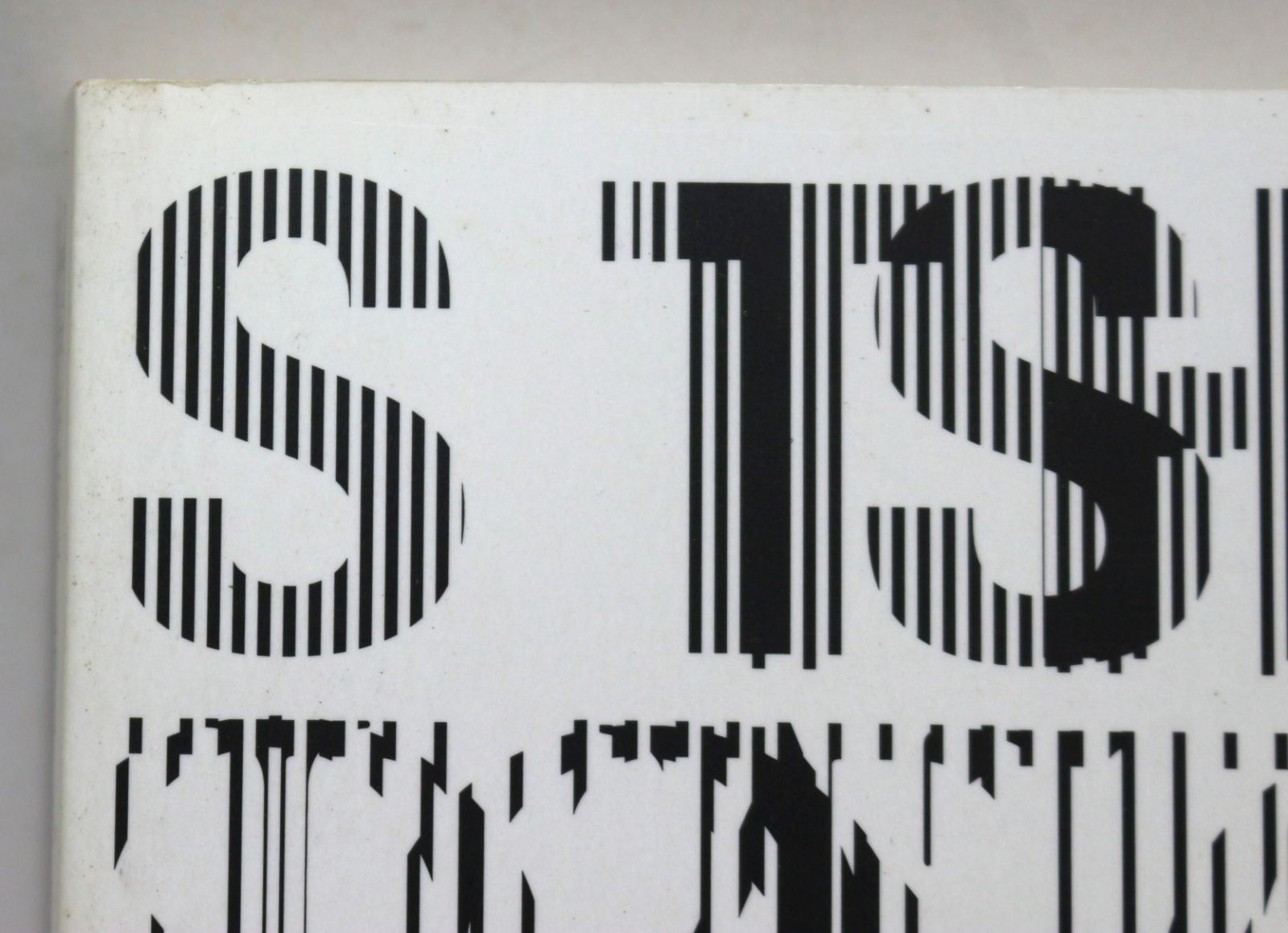 本 7STARS DESIGN THIS IS NOT A GRAPHIC ART BOOK