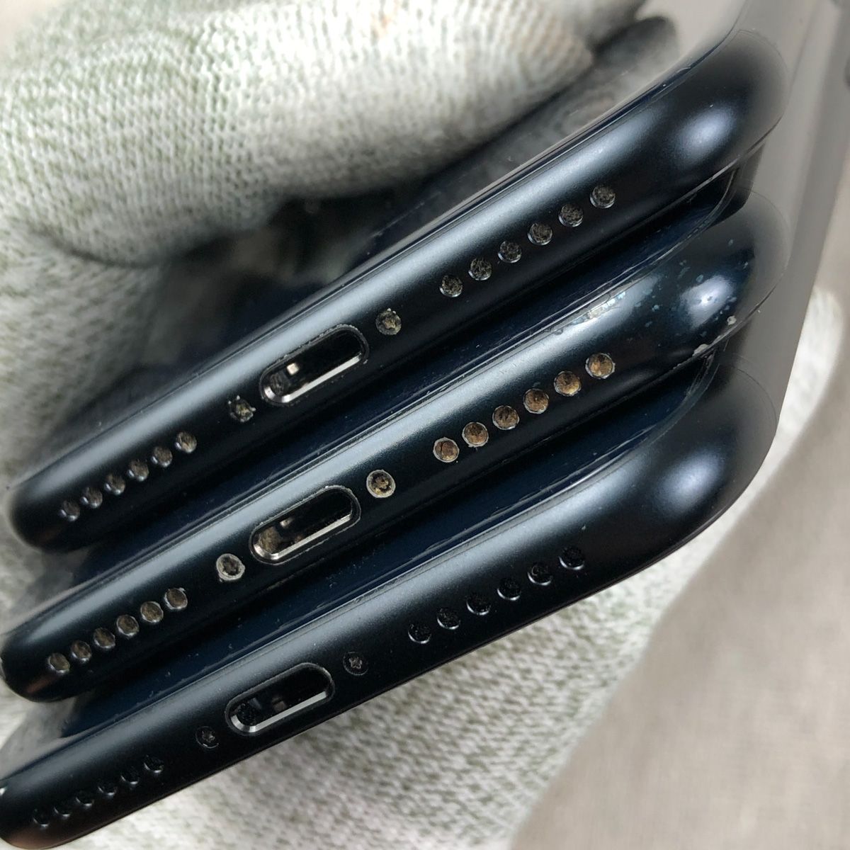 ◇ジャンク品◇【3点セット・SIMロック解除済】Apple iPhone SE (第3