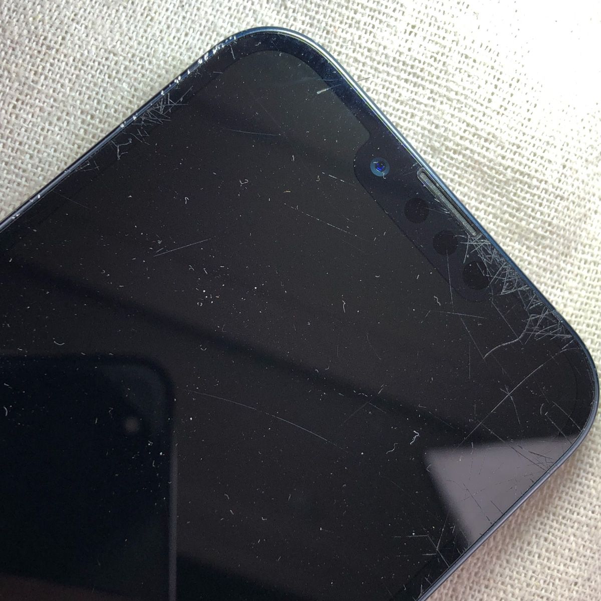 ◇ジャンク品◇【3点セット・SIMロック解除済】Apple iPhone 13（A2631