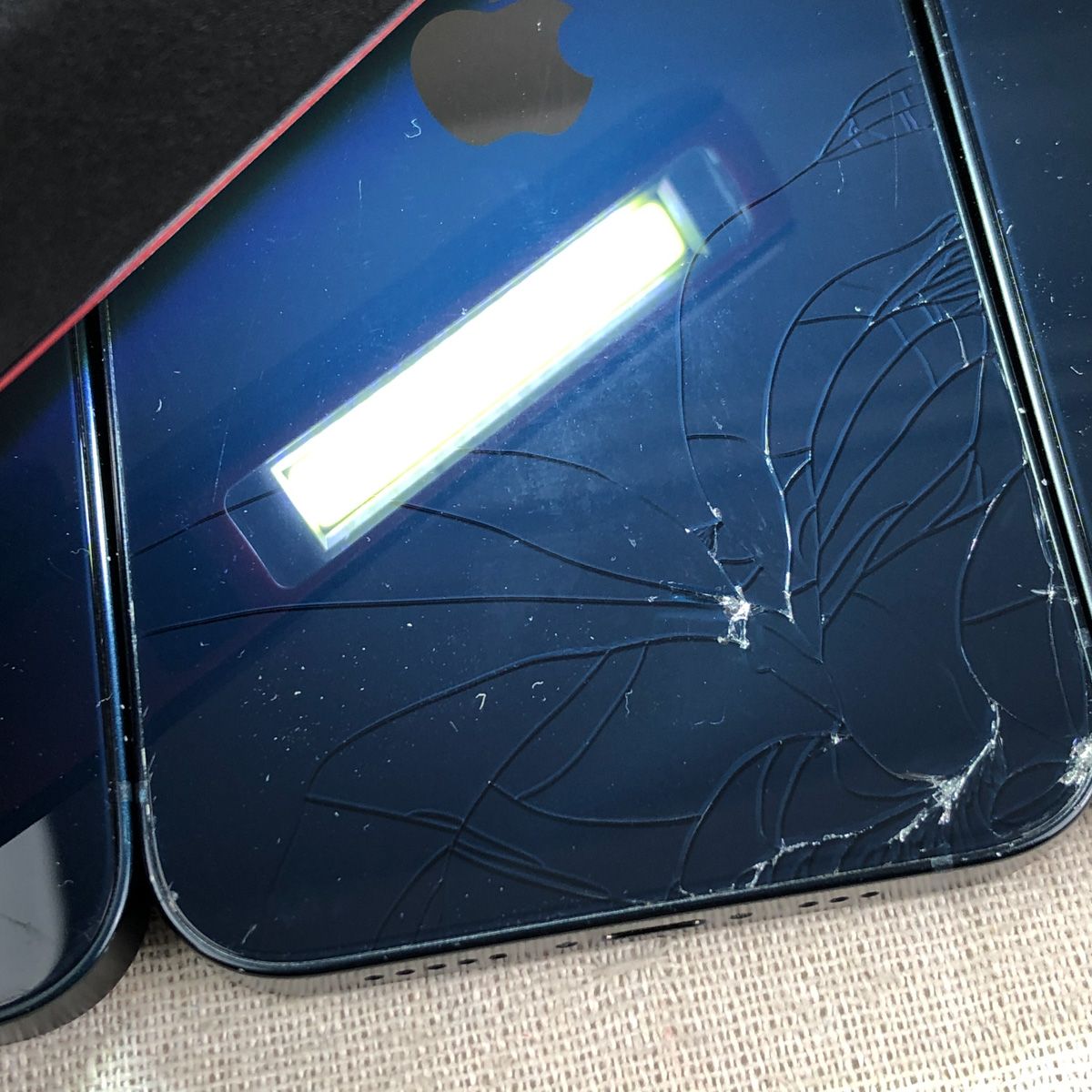 ◇ジャンク品◇【3点セット・SIMロック解除済】Apple iPhone 13（A2631