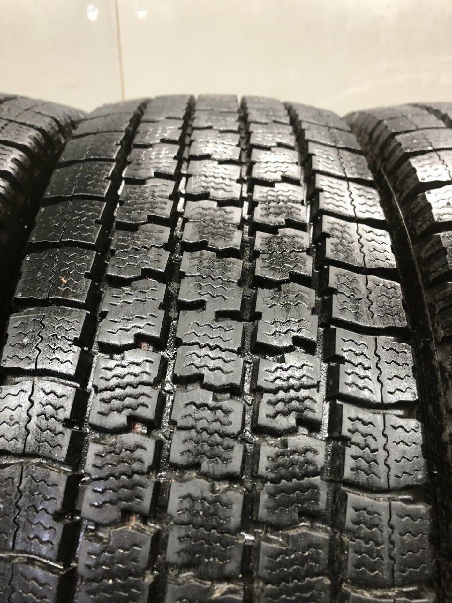 TOYO DELVEX M935 225/70R16 117/115N LT 16インチ ライトトラック用