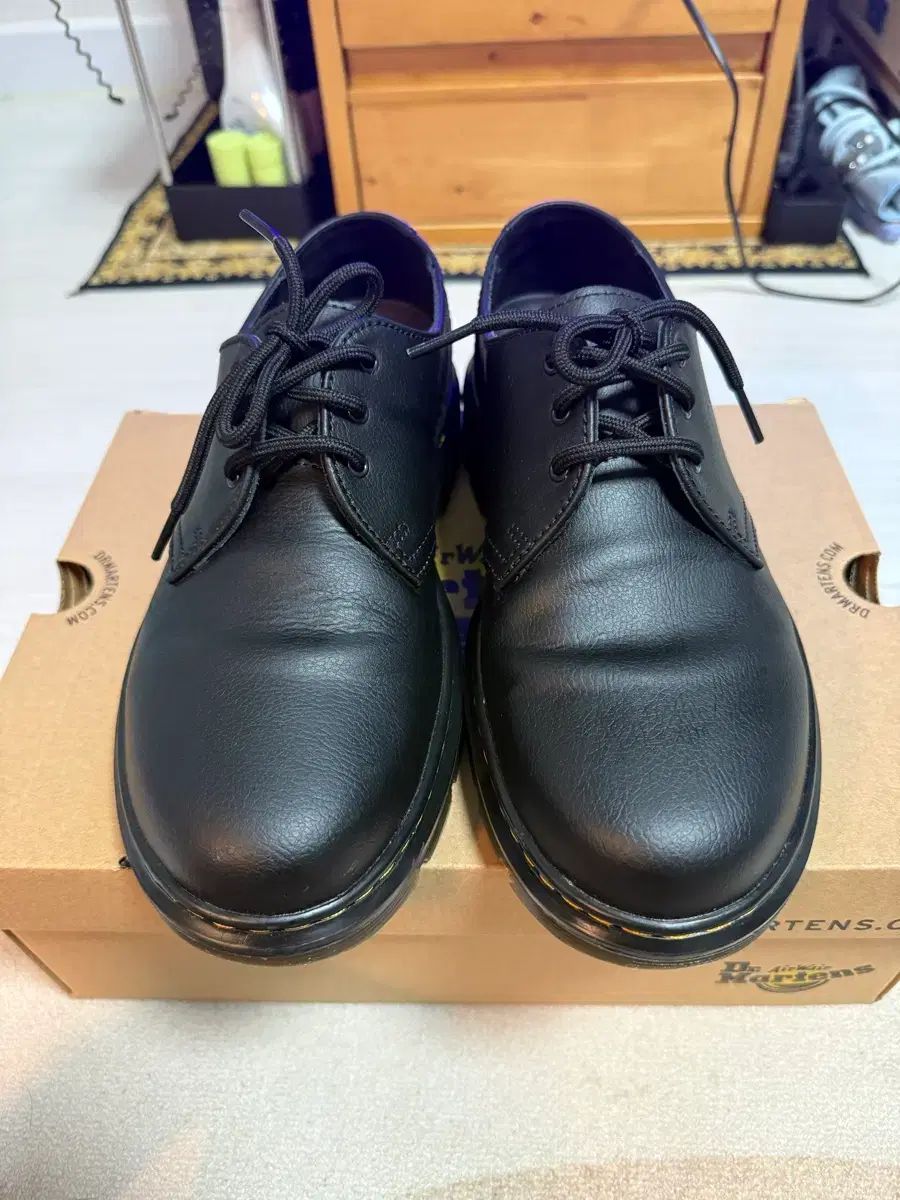 270 DR. MARTENS ドクターマーチン アフリレ