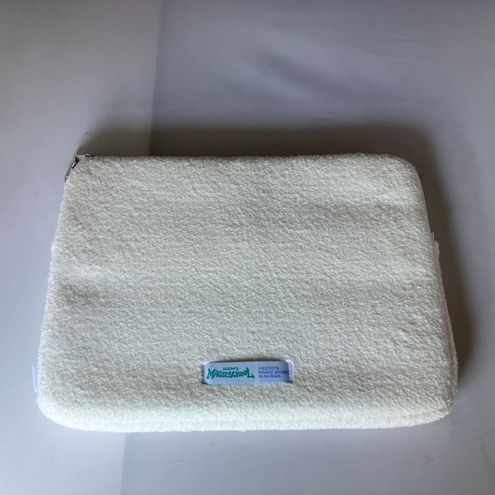 Stray Kids SKZOO LAPTOP POUCH - Leebit (13inch) NL5238 f117 - メルカリ