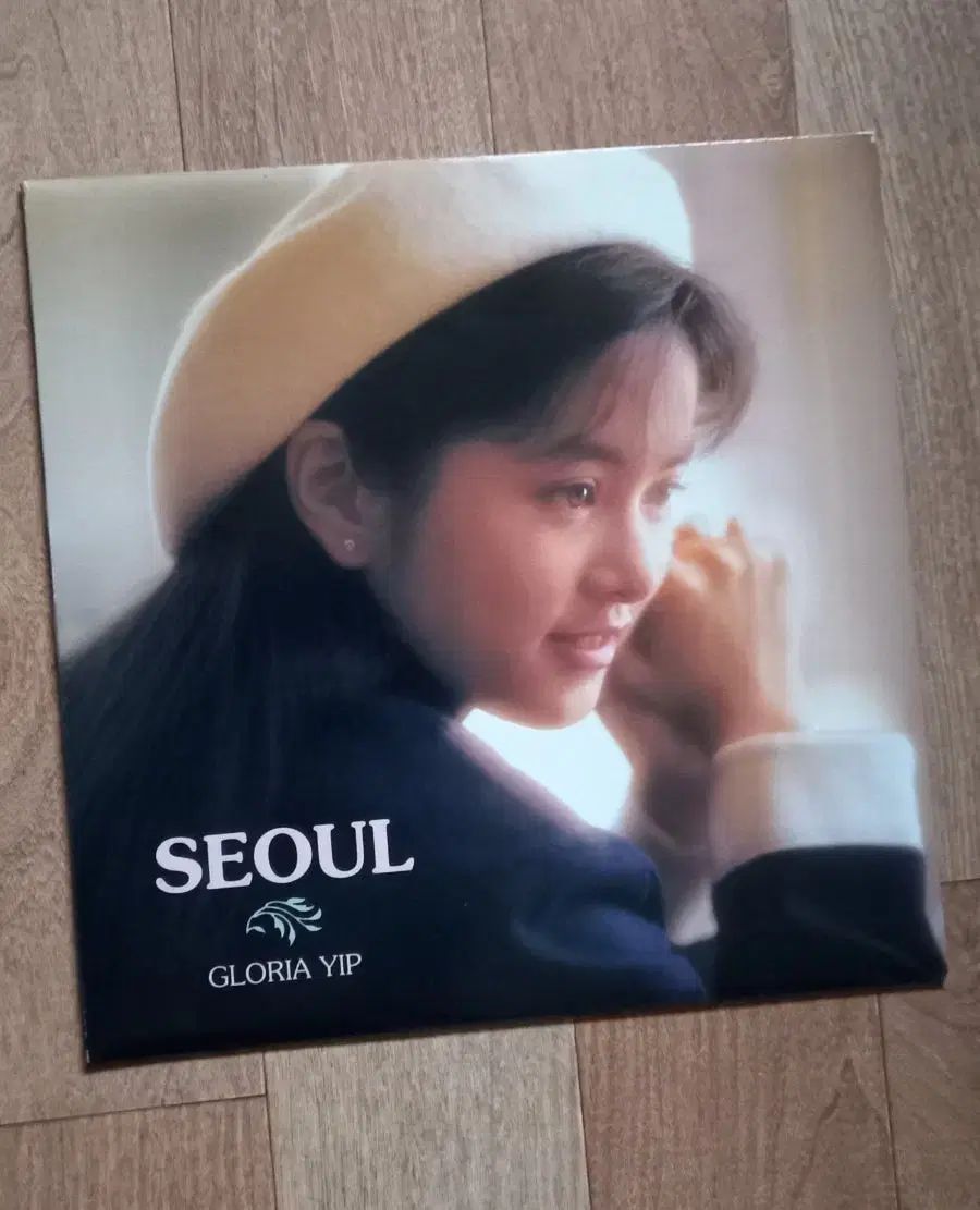 ぬーる出品 gloria yip lp グロリア 口