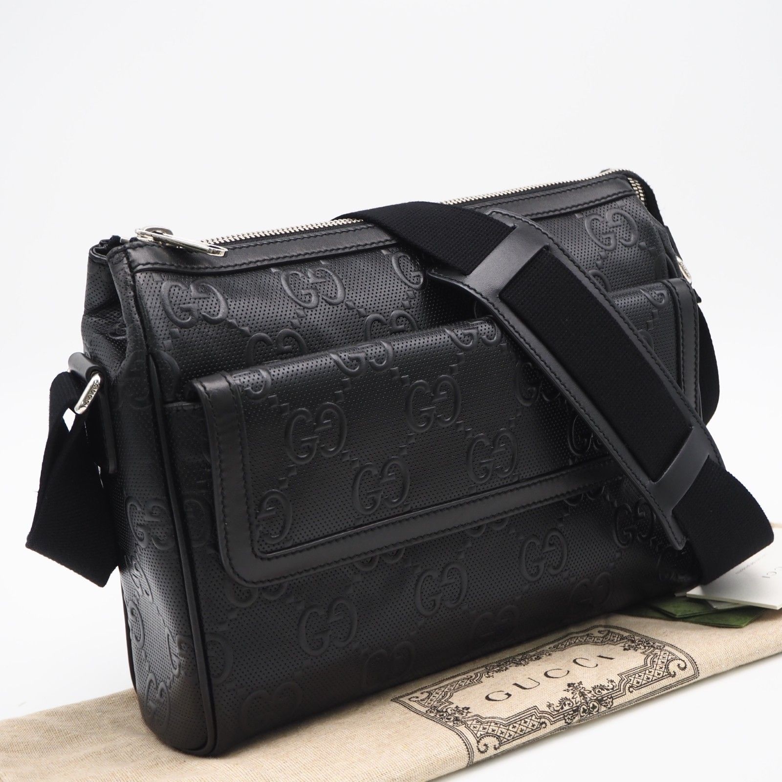 ★3日以内返品可★ 美品 GUCCI グッチ GGエンボス ショルダーバッグ 658565 ショルダーバッグ ブラック レザー メンズ