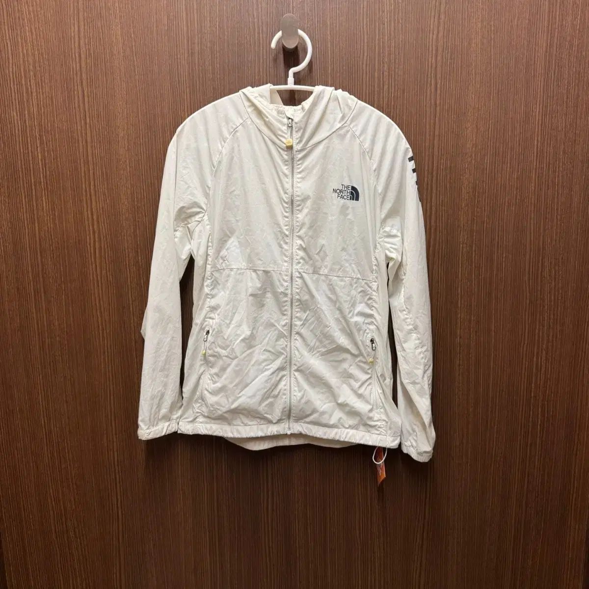 THE NORTH FACE ザノースフェイス 軽量ウィンドブレーカー アウター 150