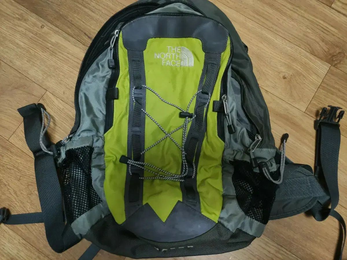 THE NORTH FACE ザノースフェイス quasar バックパック