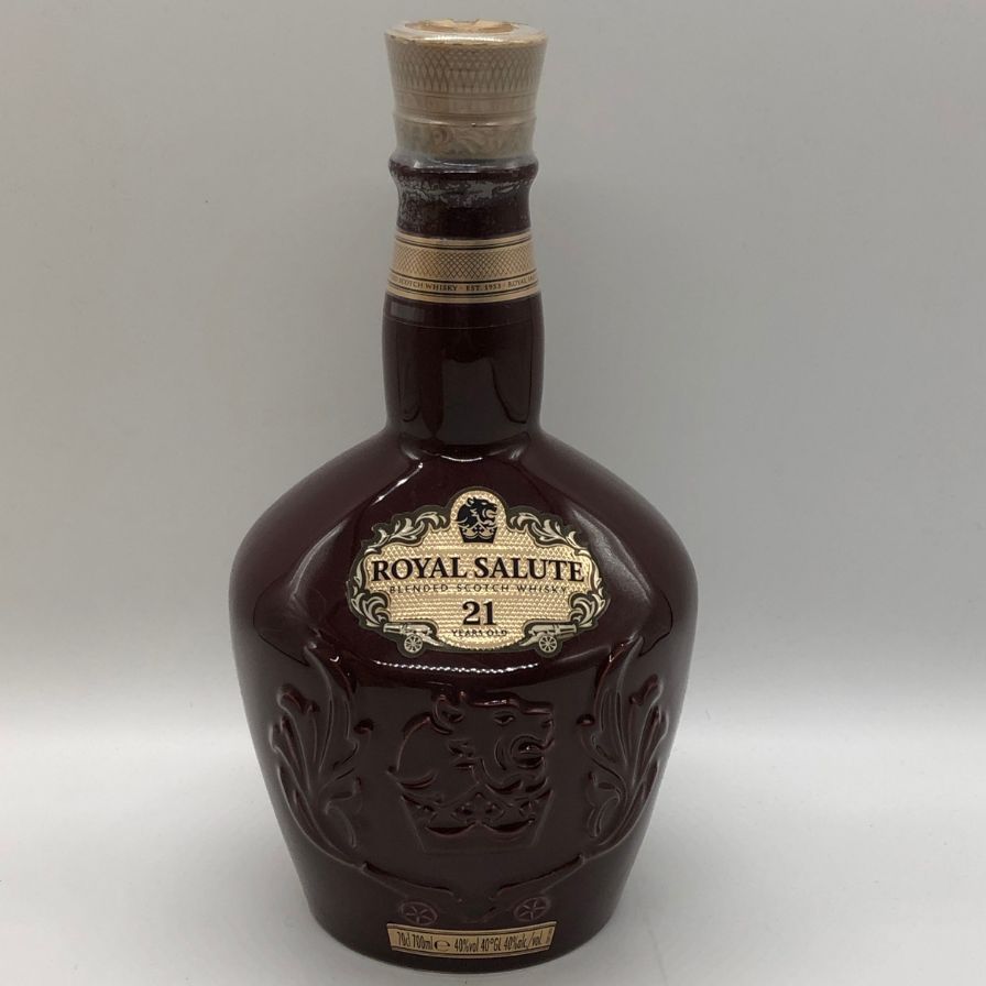 ロイヤルサルート 21年 赤 陶器ボトル 700ml 未開栓 - メルカリ