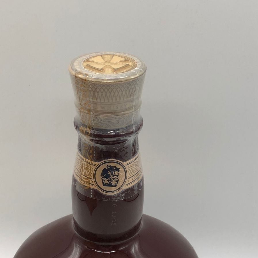 ロイヤルサルート 21年 赤 陶器ボトル 700ml 未開栓 - メルカリ