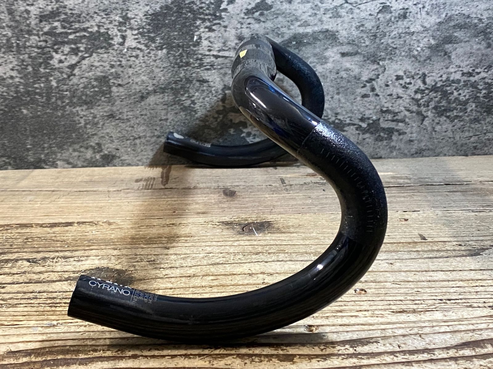 KC510 フィジーク fizik CYRANO R1 カーボン ドロップハンドル 