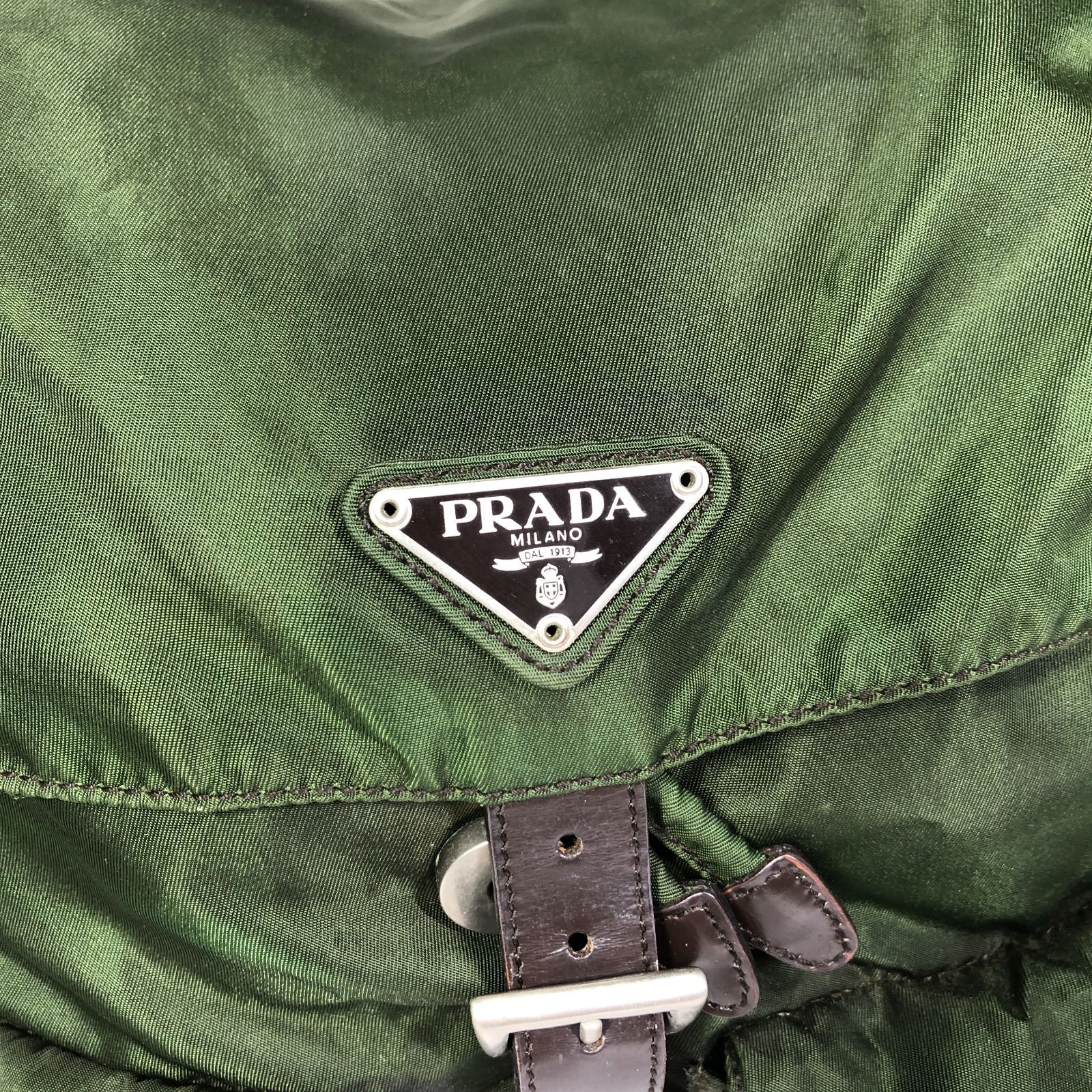 数回使用のみPRADA リュック　53三角ロゴDAL1913 プラダ】本物 PRADA リュックサック 三角ロゴプレート トライアングル