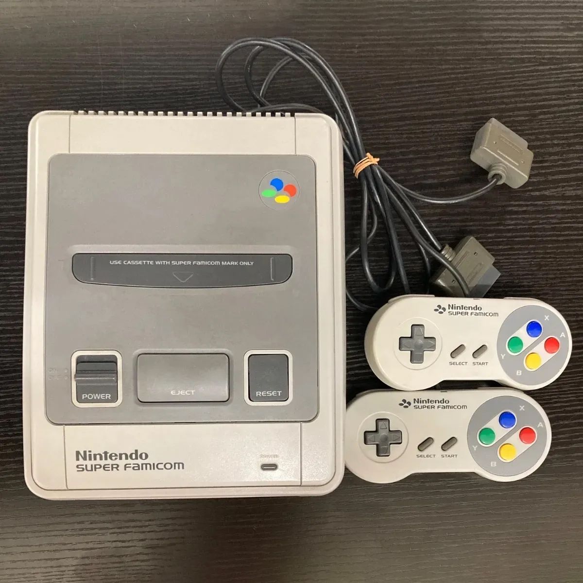 整備済み】スーパーファミコン 本体 純正コントローラー2個セット 消毒 整備済み】スーパーファミコン 本体 純正コントローラー2個セット 消毒