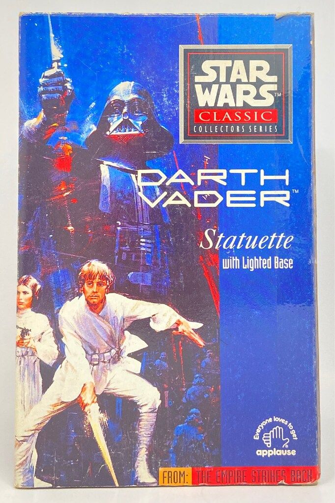 APPLAUSE STATUETTE / WITH LIGHTED BASE DARTH VADER