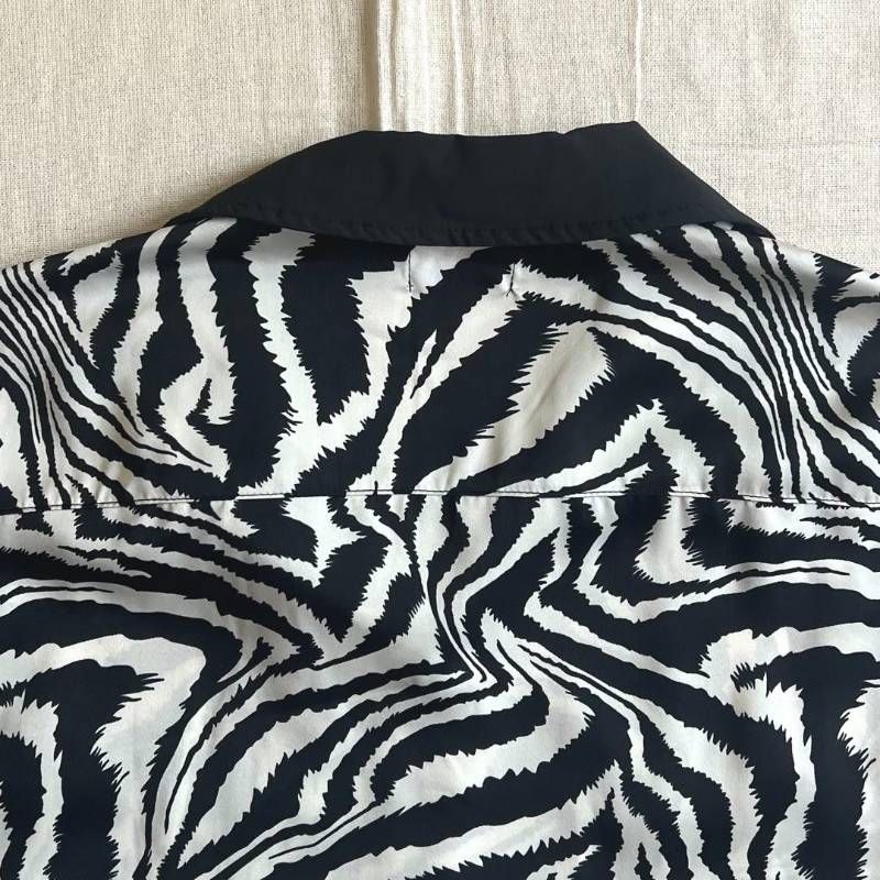 希少　完売品　9090　ナインティナインティ　m/o　ミオ　コラボレーション　Zebra Shirts　しまうま　アニマル柄　オープンカラー　開襟ポリシャツ　半袖　襟ロゴ刺繍　M　ブラック　みきおだ　みっき〜　おだけい　yutori　ストリート　個性派