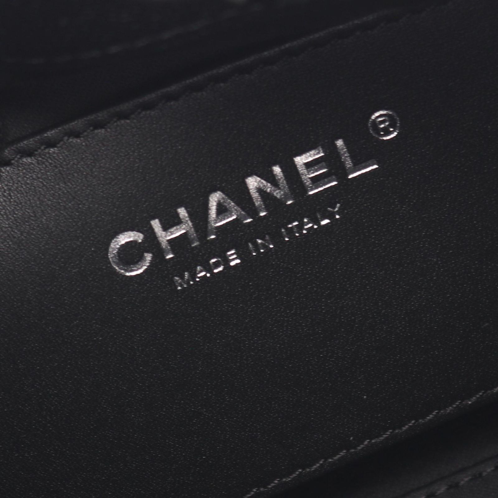 シャネル CHANEL ハンドバッグ CHANEL25 ミニ AS5631 ブラック キャビアスキン(グレインドカーフ) CHANEL25 ミニ ハンドバッグ レディース Used A