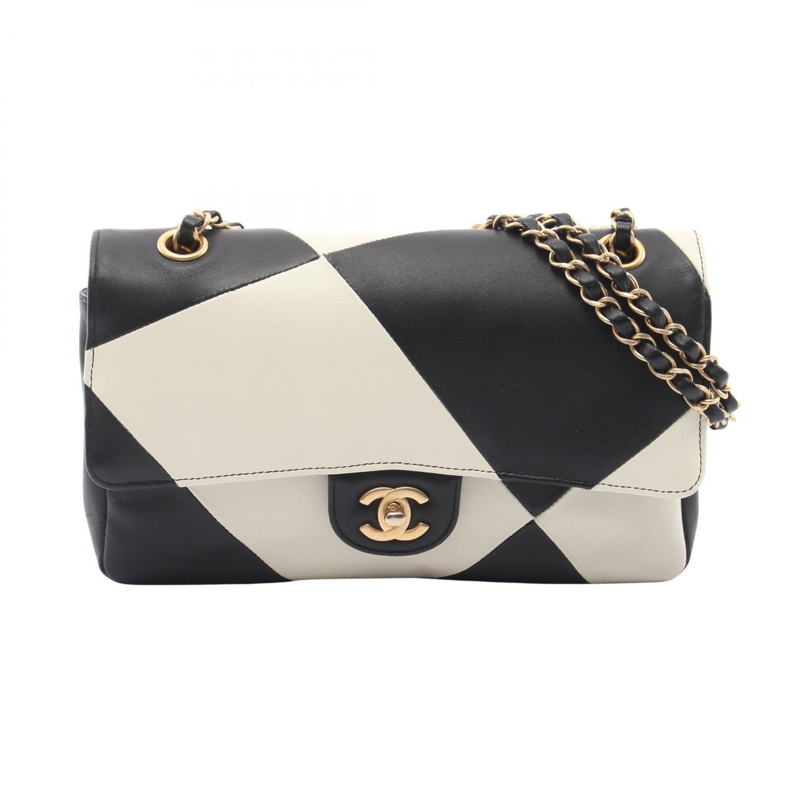 シャネル CHANEL ショルダーバッグ マトラッセ Wフラップ バイカラー ブラック/ホワイト ラムスキン（羊革） マトラッセ バイカラー チェーンショルダー レディース 387,360円