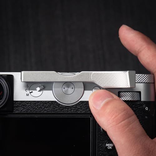 【新品】Iborrys 親指アップ グリップ 、 対応 FUJIFILM FUJI 富士 GFX100RF カメラ 専用 親指ハンドル ホットシュー サムグリップ ? 独創的な全アルミレトロ菱形彫刻技術、超カッコイイ ? 撮影の安定性を高める 8c010fdb