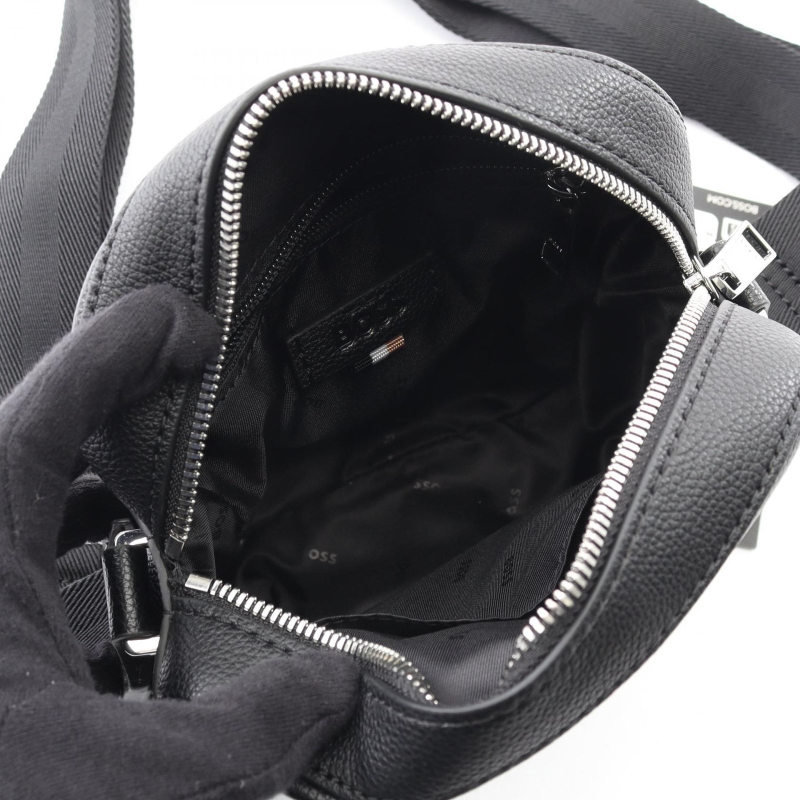 ヒューゴボス HUGO BOSS ショルダーバッグ RAY NS ZIP 50536475001 ブラック その他 ショルダーバッグ メンズ 新品