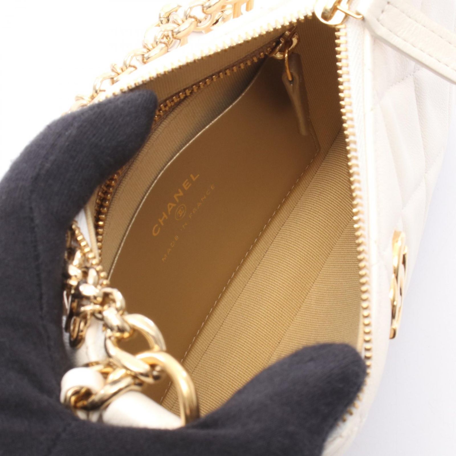 シャネル CHANEL ショルダーバッグ マトラッセ スモール パールホワイト ラムスキン(羊革) マトラッセ スモール チェーンショルダー レディース Used A シャネル CHANEL ショルダーバッグ マトラッセ スモール パールホワイト ラムスキン(羊革) マトラッセ スモール チェーンショルダー レディース Used A