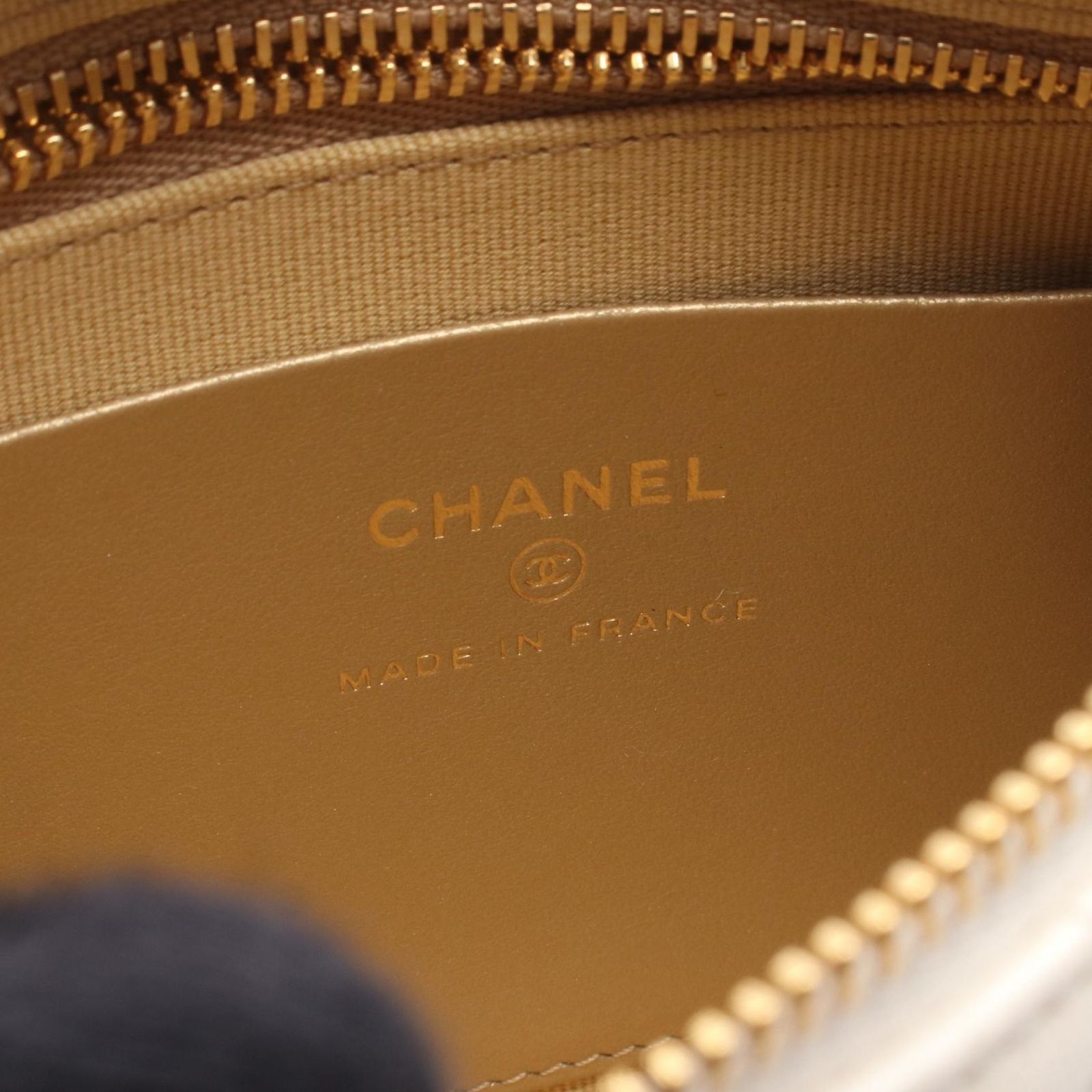 シャネル CHANEL ショルダーバッグ マトラッセ スモール パールホワイト ラムスキン(羊革) マトラッセ スモール チェーンショルダー レディース Used A シャネル CHANEL ショルダーバッグ マトラッセ スモール パールホワイト ラムスキン(羊革) マトラッセ スモール チェーンショルダー レディース Used A